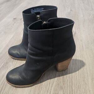 Abound Black Ankle Booties with Tan Heel